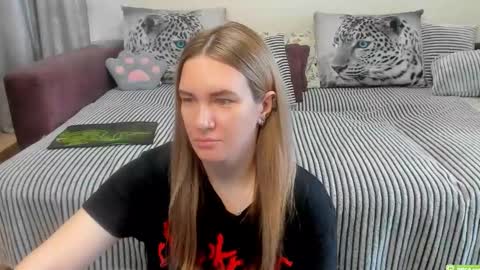 Snapshot of kendra_xx_ chatting on May 15, 2026, 11:12 pm Kendra online show from May 15, 2026, 11:12 pm
