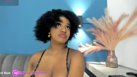 kendrachavez_ online show from March 28, 2026, 8:19 pm