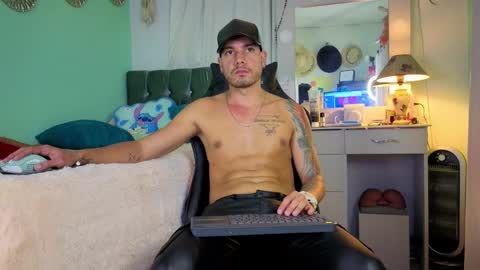 Chriss Morales online show from October 23, 2025, 1:38 am