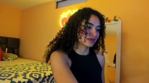 Snapshot of keniia_riizz chatting on May 1, 2026, 5:28 pm Kenia online show from May 1, 2026, 5:28 pm
