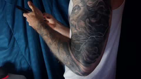 Snapshot of kennerfox77 chatting on January 3, 2025, 9:36 pm Kennfox777 online show from January 3, 2025, 9:36 pm