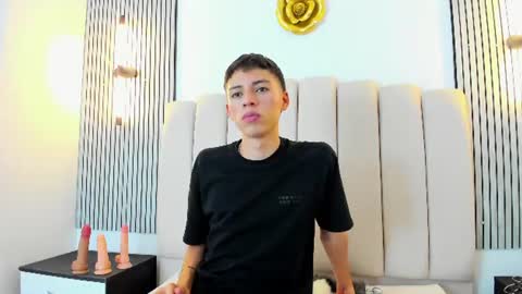 Snapshot of kenny_hank chatting on July 21, 2026, 11:51 pm kenny_hank online show from July 21, 2026, 11:51 pm