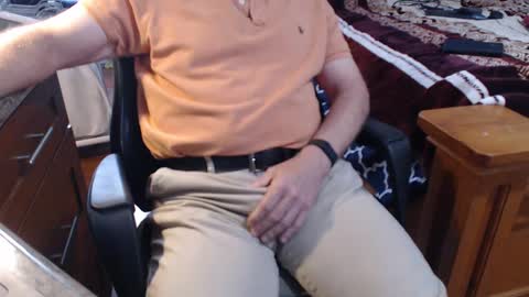 Snapshot of kent_ham chatting on December 9, 2024, 6:03 pm kent_ham online show from December 9, 2024, 6:03 pm