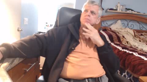 Snapshot of kent_ham chatting on January 8, 2025, 12:38 am kent_ham online show from January 8, 2025, 12:38 am