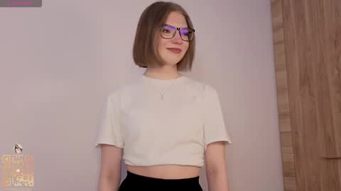 Lisa online show from March 11, 2026, 6:25 pm