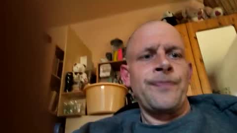 Snapshot of keramikha chatting on April 4, 2026, 6:11 am keramikha online show from April 4, 2026, 6:11 am