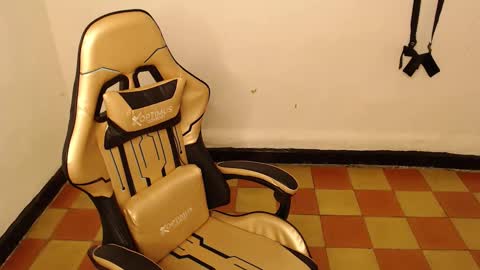 Snapshot of kerani__ chatting on October 9, 2025, 11:08 am DANIELA online show from October 9, 2025, 11:08 am