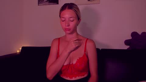 keremhm online show from March 23, 2026, 2:37 am