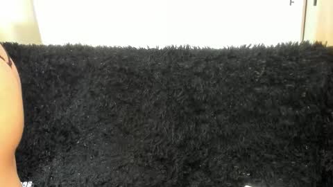 Kerly online show from November 10, 2025, 1:32 pm