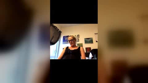 KeroseneAngel online show from January 18, 2026, 10:57 pm