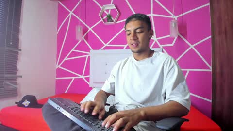   online show from December 2, 2024, 8:44 pm