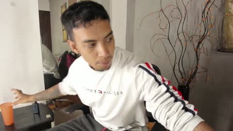   online show from December 12, 2024, 12:48 am