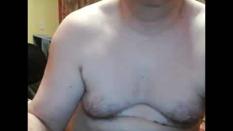 Snapshot of kevin803908 chatting on October 13, 2025, 7:36 pm kevin803908 online show from October 13, 2025, 7:36 pm