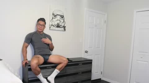 Snapshot of kevinkham chatting on September 17, 2025, 10:22 pm kevinkham online show from September 17, 2025, 10:22 pm
