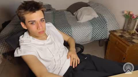 Snapshot of kevinonly43 chatting on July 29, 2026, 6:44 am kevonly online show from July 29, 2026, 6:44 am