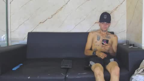 Snapshot of kevinperlas_ chatting on November 21, 2025, 9:13 pm kevinperlas_ online show from November 21, 2025, 9:13 pm