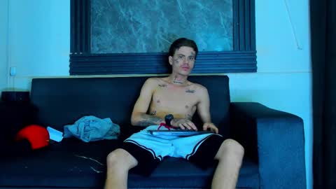 Snapshot of kevinperlas_ chatting on December 2, 2025, 12:27 am kevinperlas_ online show from December 2, 2025, 12:27 am