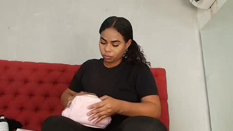 Keyla  online show from April 10, 2026, 11:59 am