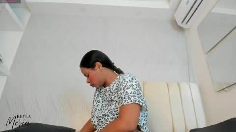 Snapshot of keyla_mejia chatting on April 27, 2026, 12:03 pm Keyla online show from April 27, 2026, 12:03 pm