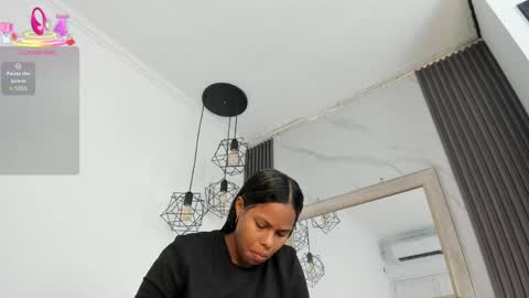 Snapshot of keyla_mejia chatting on June 7, 2026, 11:58 am Keyla online show from June 7, 2026, 11:58 am