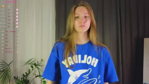 Snapshot of keylalong chatting on March 2, 2025, 12:01 pm Hi Im Mary Glad to see you in my room PVT is open online show from March 2, 2025, 12:01 pm