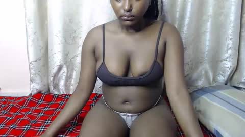 keynessia917 online show from February 17, 2026, 2:52 am