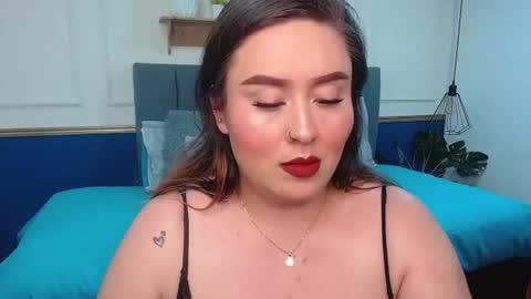 Snapshot of khalia_ chatting on July 2, 2026, 6:14 pm K H A I L A online show from July 2, 2026, 6:14 pm