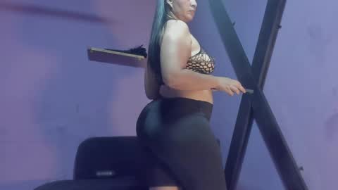 Kathe Hot online show from May 14, 2026, 9:21 pm