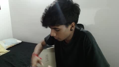Snapshot of khevinlopezonig chatting on February 13, 2025, 2:34 am khevinlopezonig online show from February 13, 2025, 2:34 am