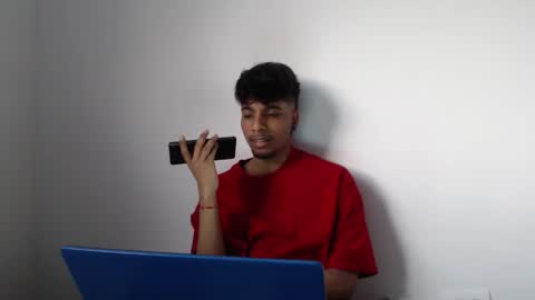 Snapshot of khevinlopezonig chatting on December 20, 2025, 11:01 pm khevinlopezonig online show from December 20, 2025, 11:01 pm