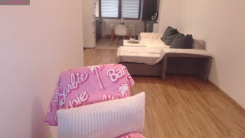 Khloe online show from January 31, 2025, 12:29 pm