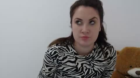 Sarah online show from February 10, 2026, 2:54 pm