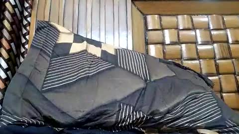 khushisinghh online show from December 11, 2024, 12:44 pm