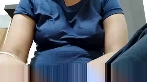 khushisinghh online show from December 23, 2024, 4:17 pm