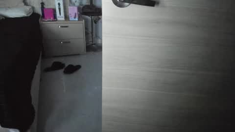    N         M online show from January 17, 2026, 11:37 am