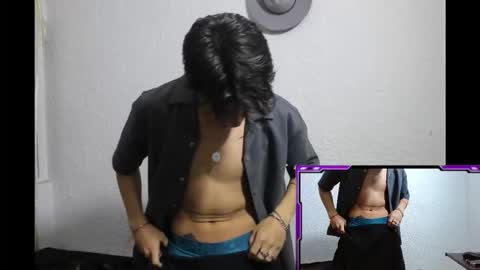 Adrian  Chlloe online show from October 16, 2025, 1:17 am