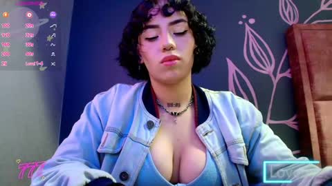 KIARA FOX online show from May 16, 2026, 7:56 pm