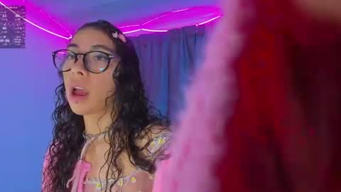 Snapshot of kiara_lovelyy chatting on July 22, 2026, 3:42 am Kiara online show from July 22, 2026, 3:42 am