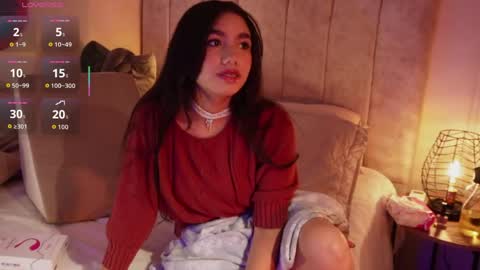 Snapshot of kiara_violet_ chatting on May 3, 2026, 8:37 pm Kiara online show from May 3, 2026, 8:37 pm