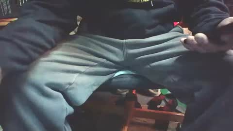 Snapshot of kick_1_down chatting on December 4, 2024, 9:57 pm kick_1_down online show from December 4, 2024, 9:57 pm