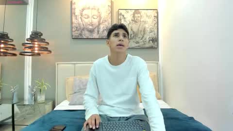 Kieran Derek online show from December 14, 2025, 3:34 am