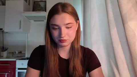 Ola my name is Lissa  Lets hit 10 Thumbs Up together   online show from May 17, 2026, 1:51 pm