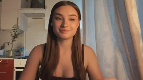 Ola my name is Lissa  Lets hit 10 Thumbs Up together   online show from June 5, 2026, 2:34 pm