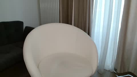 Snapshot of kiki_akai chatting on May 8, 2026, 4:18 am Ada online show from May 8, 2026, 4:18 am