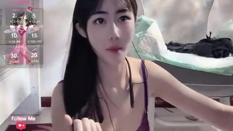 Snapshot of kiki_loveu chatting on December 20, 2024, 1:00 pm kiki_loveu online show from December 20, 2024, 1:00 pm