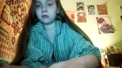 Snapshot of kikibang_ chatting on April 10, 2026, 7:40 pm kikibang_ online show from April 10, 2026, 7:40 pm