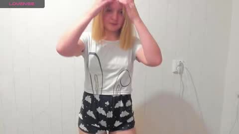 Mika and Miranda online show from February 14, 2025, 3:26 pm