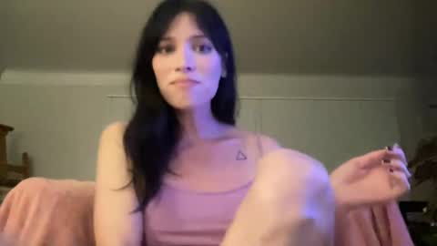 Kiki Hart online show from November 22, 2025, 3:05 am