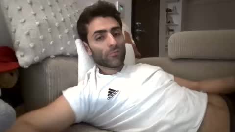 kikkus01 online show from February 14, 2026, 8:27 pm