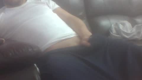 Snapshot of kiko83c chatting on October 14, 2025, 7:42 am New accound cavilacion  online show from October 14, 2025, 7:42 am